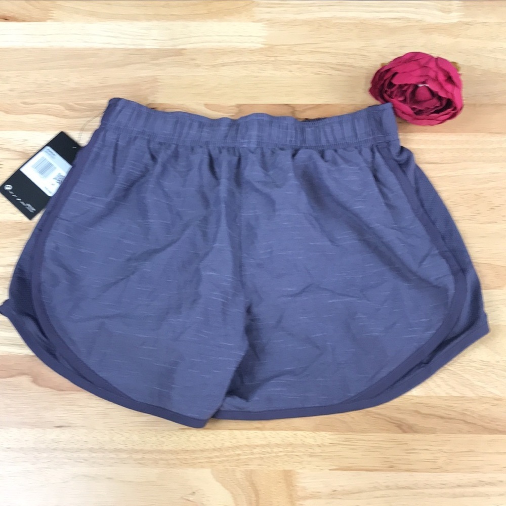 Nike Women's Tempo Running Shorts - Picture 4 of 5